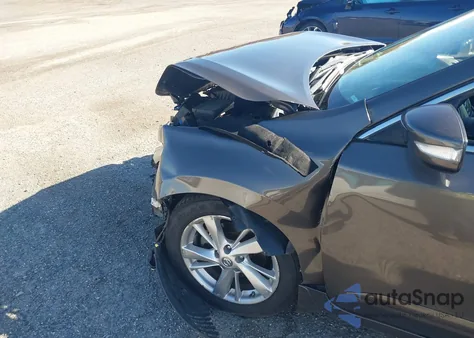 2015 Nissan Altima 2.5 Sv z USA, uszkodzony, nr VIN 1N4AL3AP4FC163921